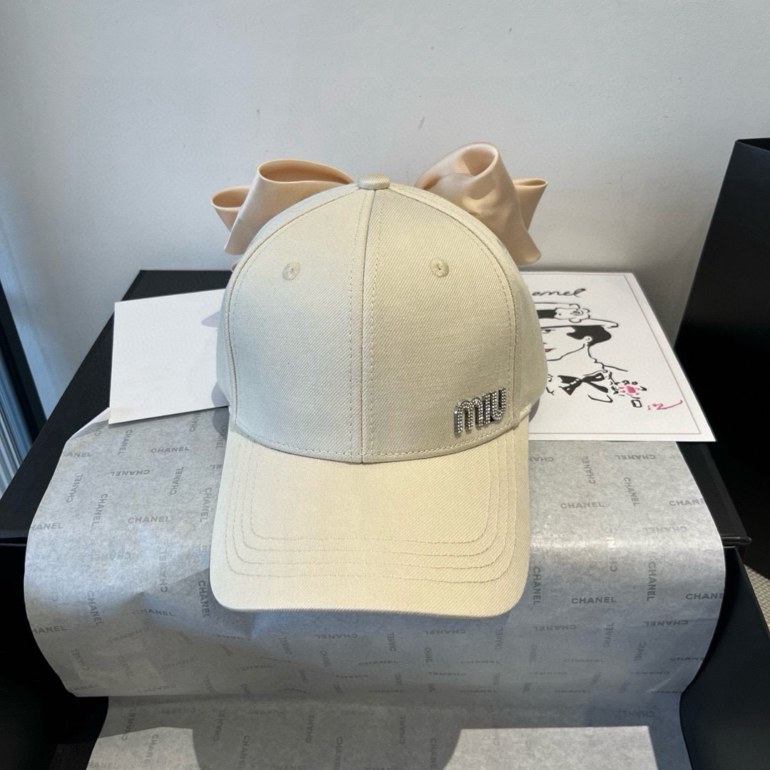 🆕

miumiu缪缪蝴蝶结鸭舌帽，高端定制，头围57cm