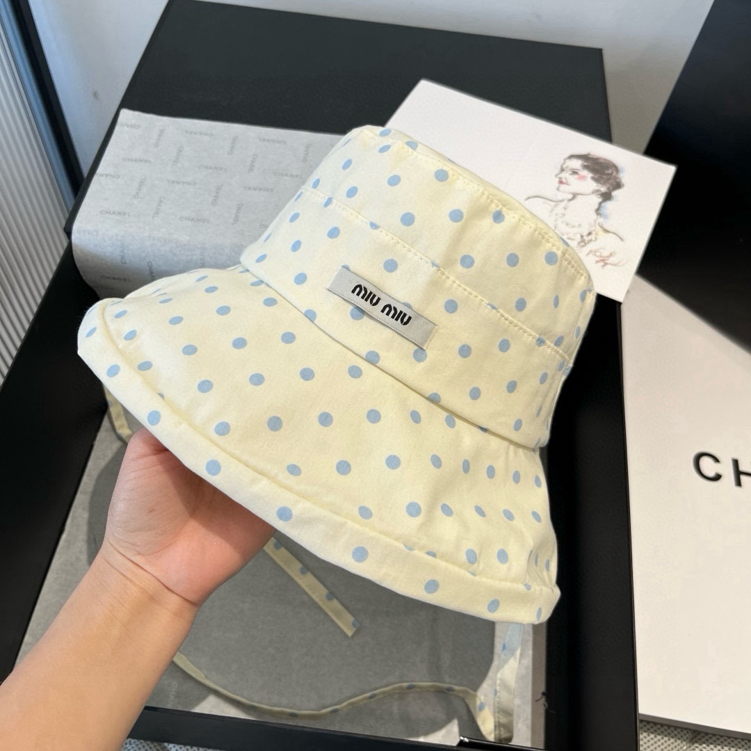 🆕

miumiu缪缪新款渔夫帽，遮阳帽，头围57cm
