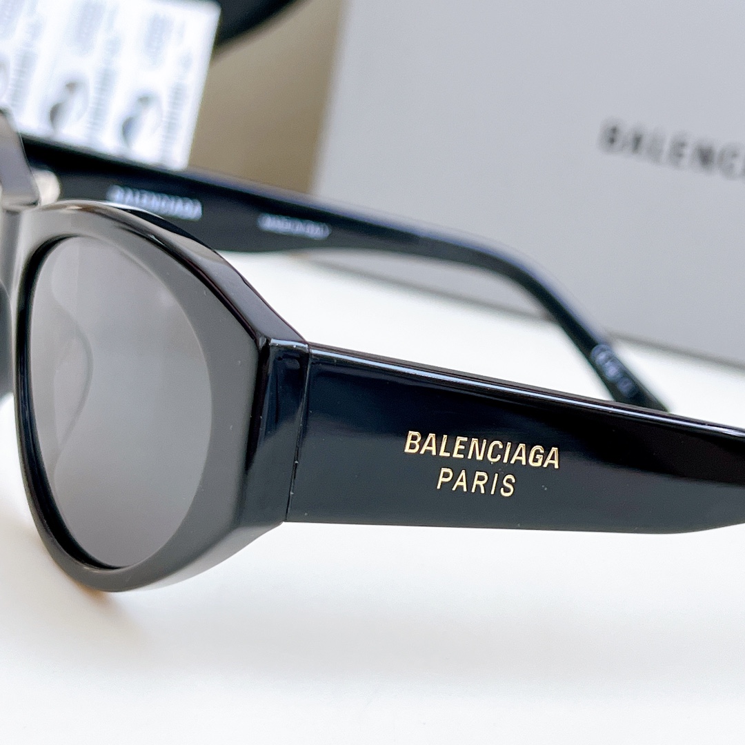  BALENCIAGA
MOD：BB0367
SIZE：60口17-145
🔝🔝