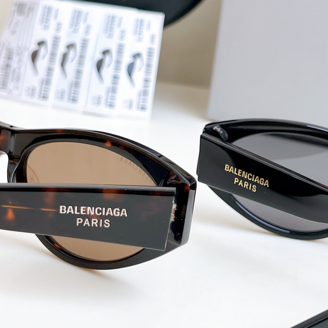  BALENCIAGA
MOD：BB0367
SIZE：60口17-145
🔝🔝