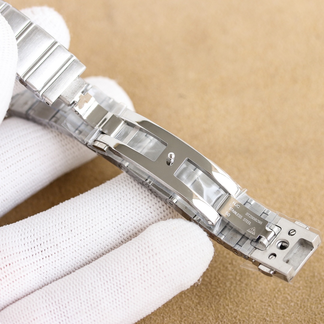 “Omega Constellation Swiss Rock Watch Review: Elegant Design, Advanced Features, Swiss Precision” - 图片 8