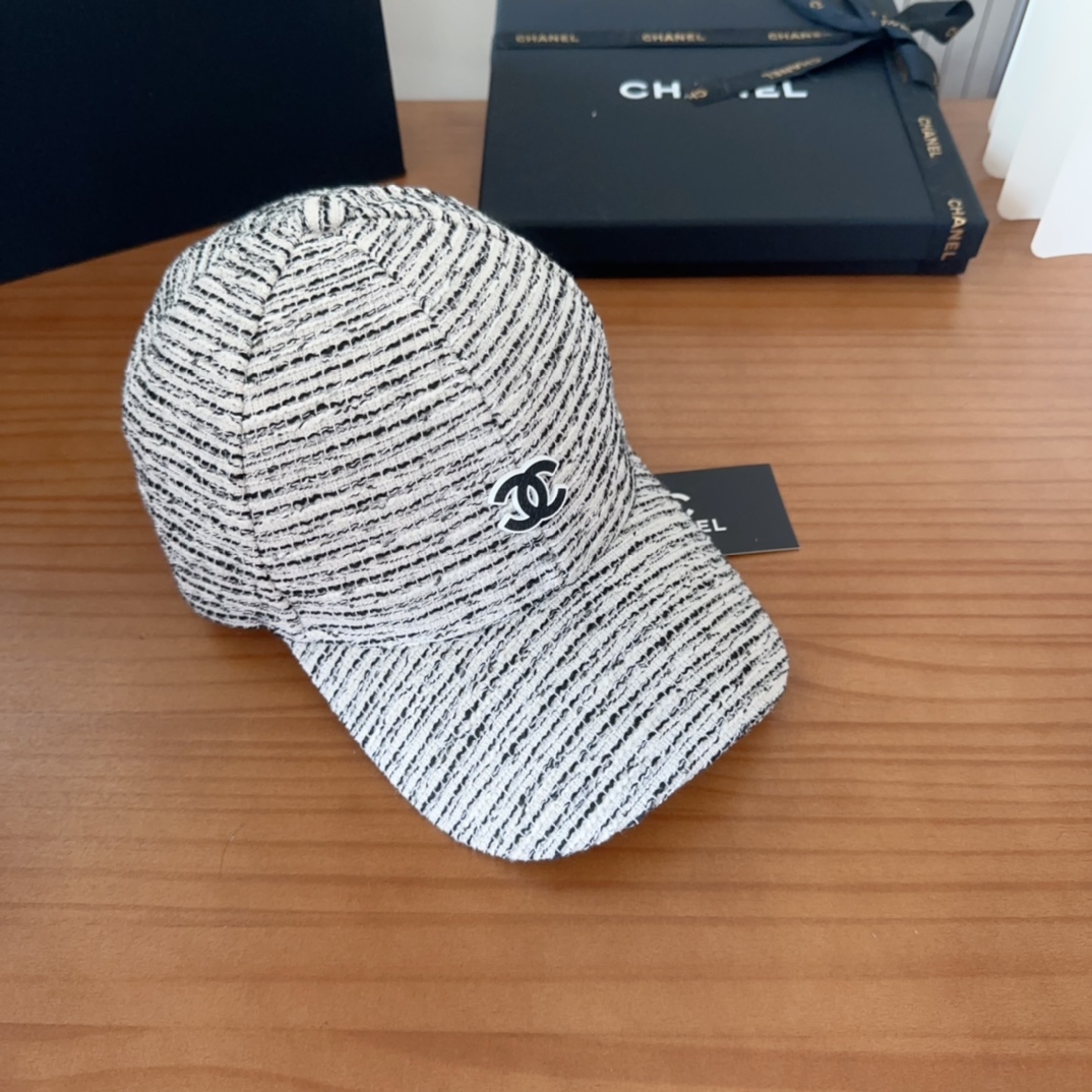 

香奈儿CHANEL 新品硬顶棒球帽，小香logo经典简约，时尚休闲设计 跑量新品