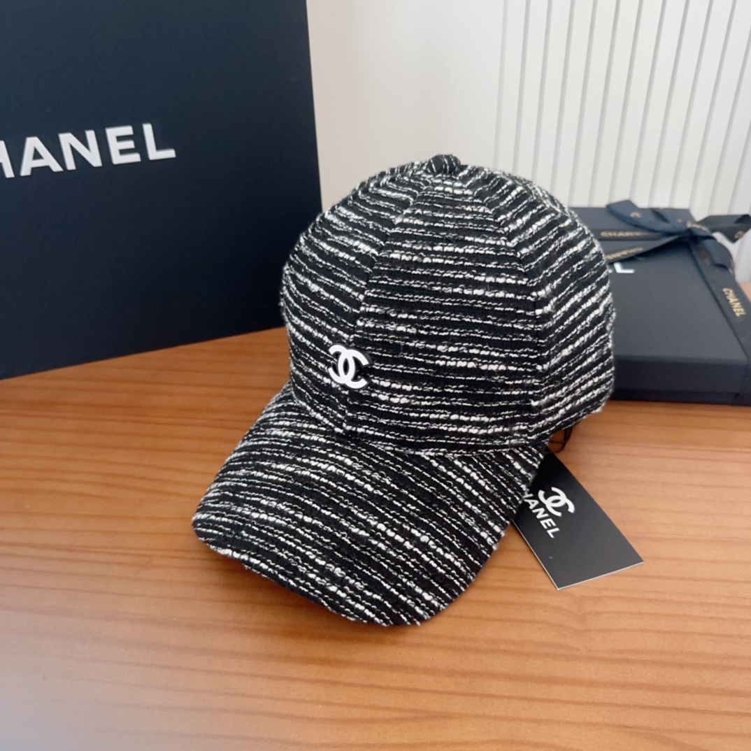 

香奈儿CHANEL 新品硬顶棒球帽，小香logo经典简约，时尚休闲设计 跑量新品