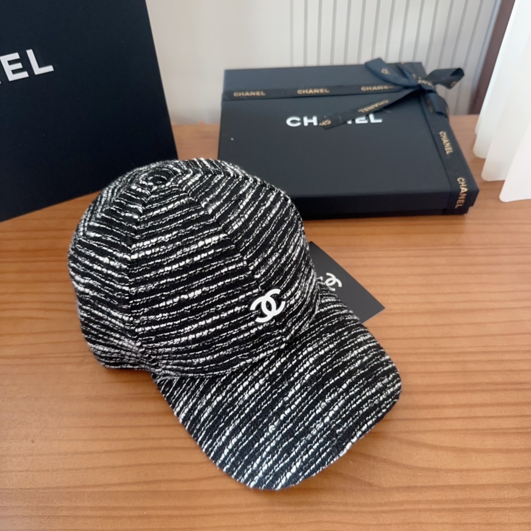 

香奈儿CHANEL 新品硬顶棒球帽，小香logo经典简约，时尚休闲设计 跑量新品
