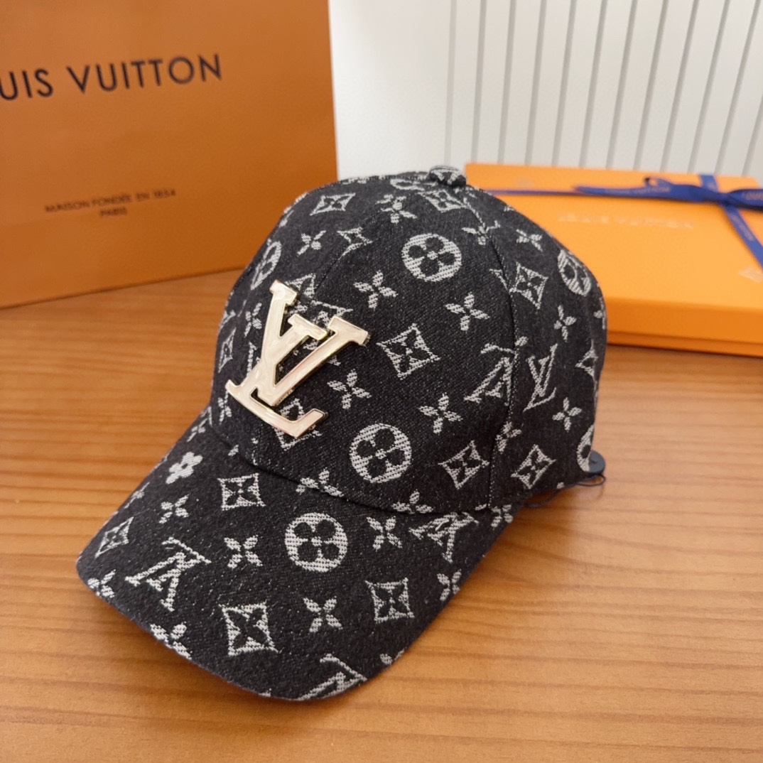 

LV路易威登棒球帽  轻盈透气。完美版型，独家实物拍摄，男女适用