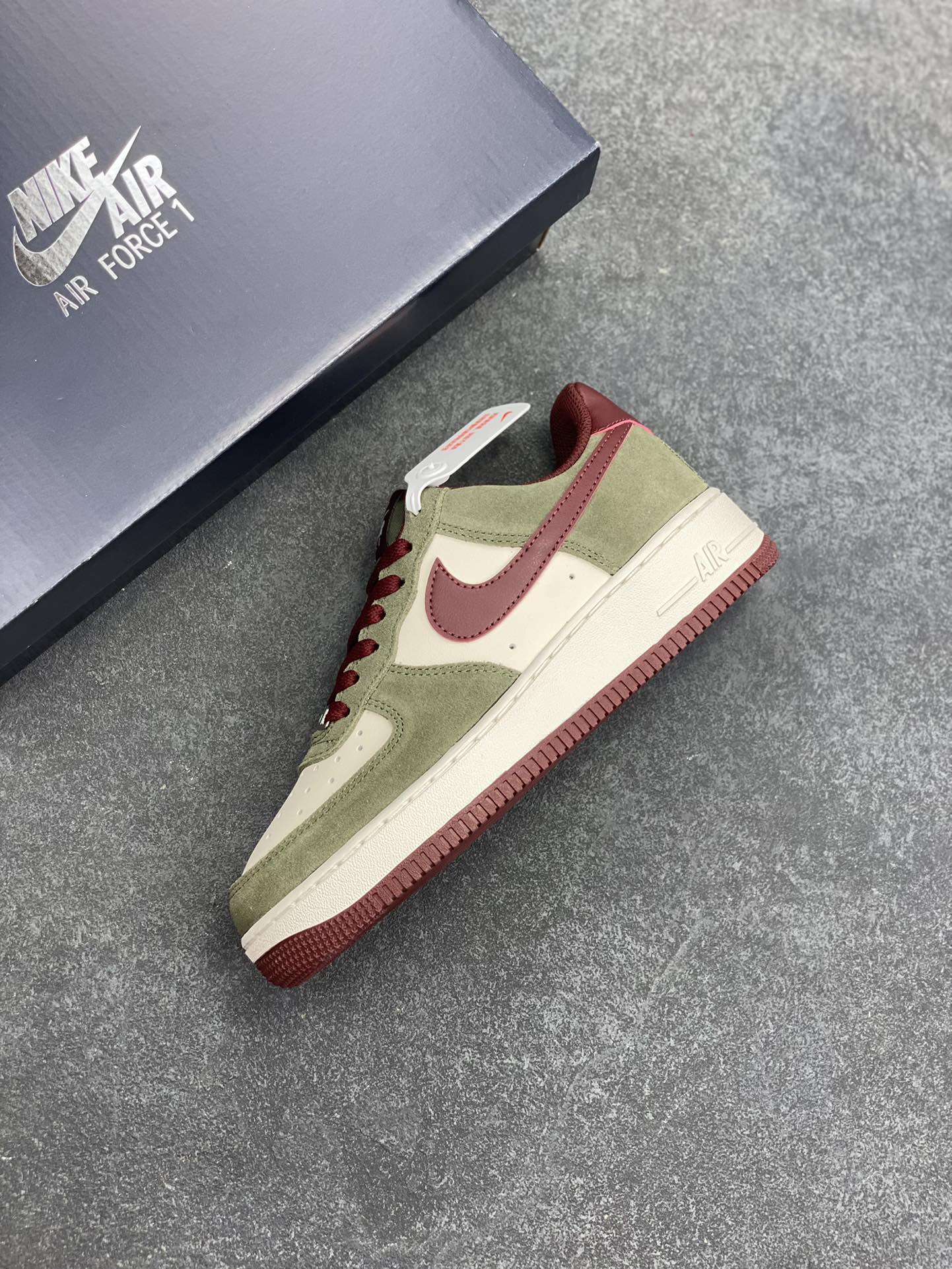 图片[7]-Nike Air Force 1 Low 巧克力棕 原楦头原纸板 打造纯正空军版型 专注外贸渠道 全掌内置蜂窝气垫 原盒配件 原厂中底钢印、拉帮完美 货号：FQ8714-302 尺码：36 36.5 37.5 38 38.5 39 40 40.5 41 42 42.5 43 44 44.5 45-选品中心