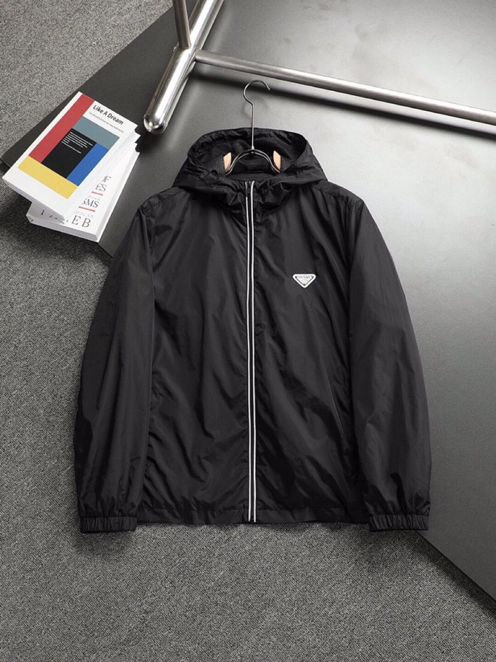 “Prada 2025 Men’s Hood Jacket: High-Quality Fabric, Comfortable Design, Brand-Element Concept, Professional Substitute Level” - 图片 2