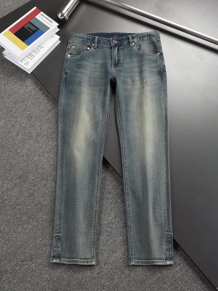 “High-End Gucci Boys’ Autumn Fashion: Short-Legged Pants with Embroidered Logo, Pure Cotton, Fine Workmanship” - 图片 1