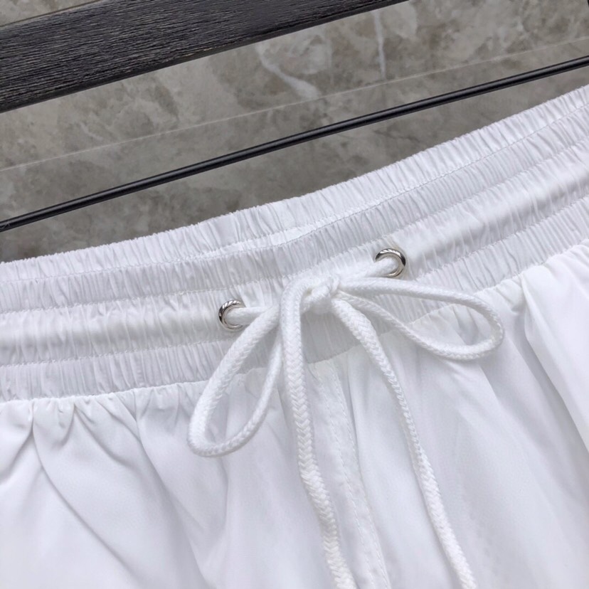 Title: P504 THOM BROWNE TB Whale Beach Shorts Summary Summary: Thom Browne Tom Brown TB Whale Beach shorts in white and blue colors, with code 1-4. Report - 图片 5