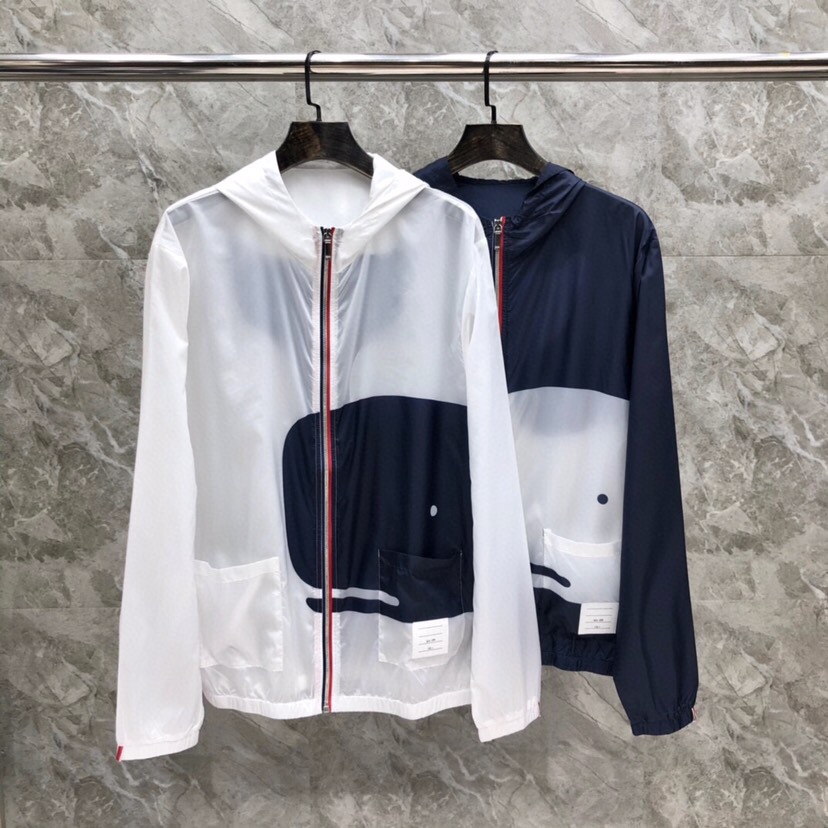 “THOM BROWNE Whale Sunscreen Jackets in White and Blue” - 图片 3