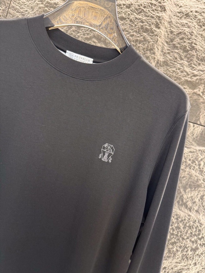 “2025 Brunello Cucinelli Men’s Cotton T-shirts: Luxurious, Low-key, Fine Tailoring, Autumn/Winter Fashion Styles” - 图片 3