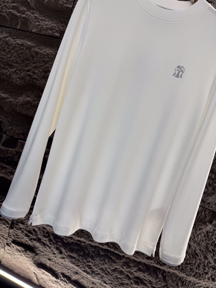“2025 Men’s Cotton T-shirts by Brunello Cucinelli: Luxurious, Low-Key, and Fashionable Styles for Autumn and Winter” - 图片 8