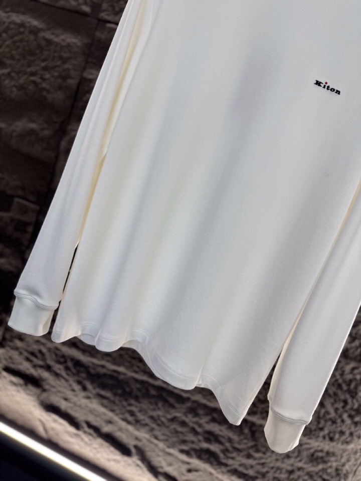 Title: Kiton Chilton 2025s Men’s Cotton T-Shirts Fall/Winter Collection Summary: Luxurious, classic cotton t-shirts in various sizes and colors for a stylish and elegant look - 图片 4
