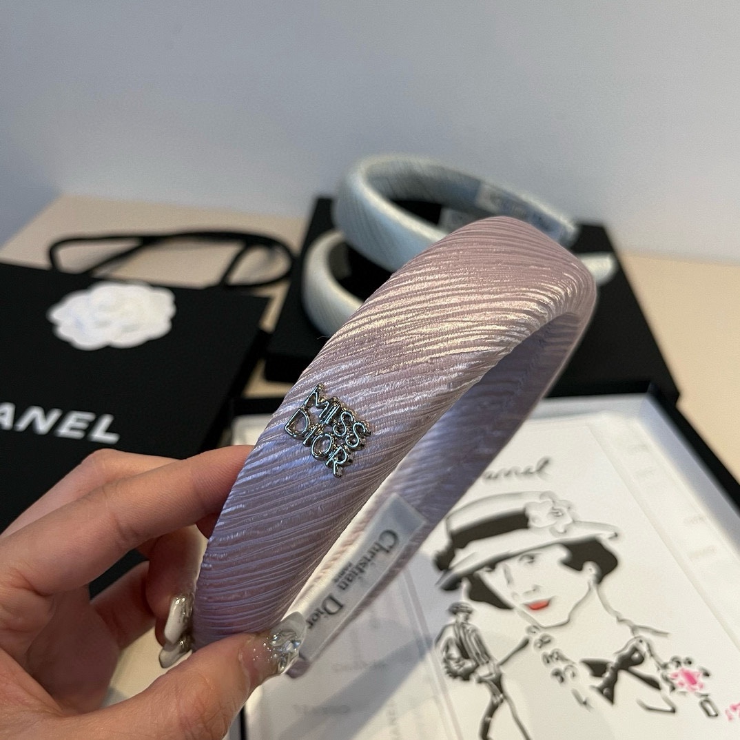 🆕

Dior迪奥新款发箍