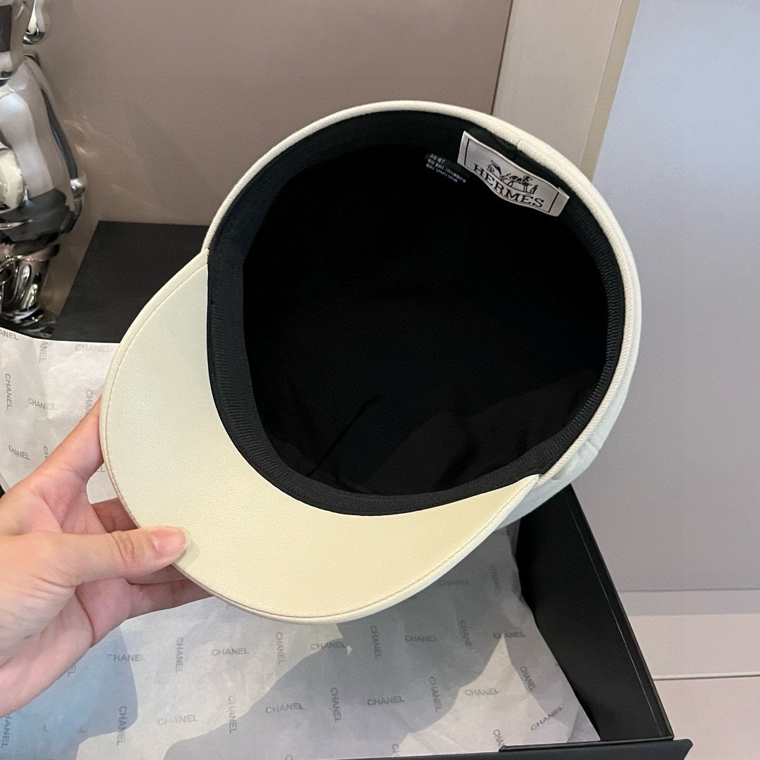 🆕

爱马仕HERMES新款鸭舌军帽，头围57cm