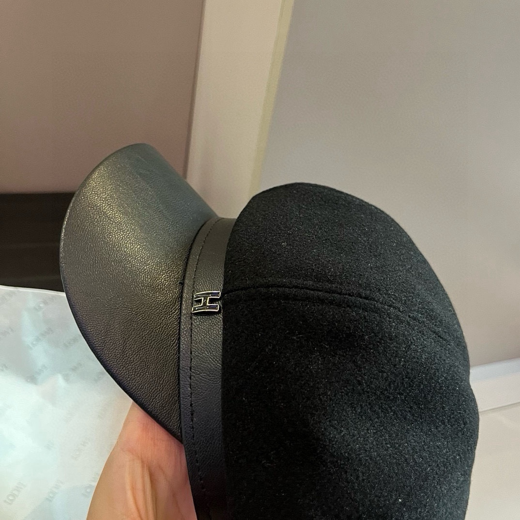 🆕
2024爱马仕HERMES毛呢新款鸭舌画家帽，头围57cm