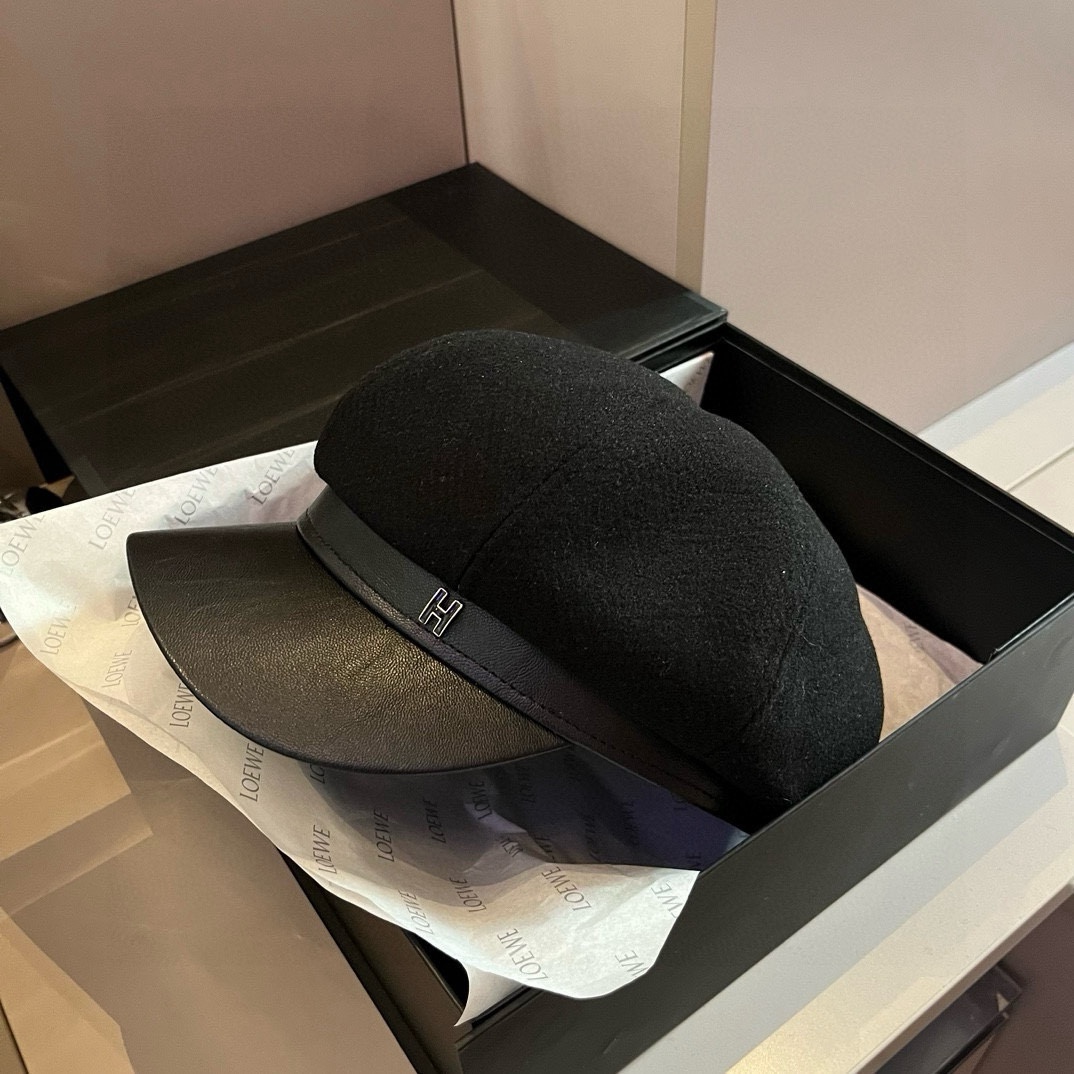 🆕
2024爱马仕HERMES毛呢新款鸭舌画家帽，头围57cm