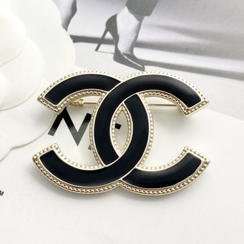 Chanel CC Brooch Black and Gold Enamel Vintage Style Pin, 24 Collection 1 Chanel CC Brooch Black and Gold Enamel Vintage Style Pin, 24 Collection