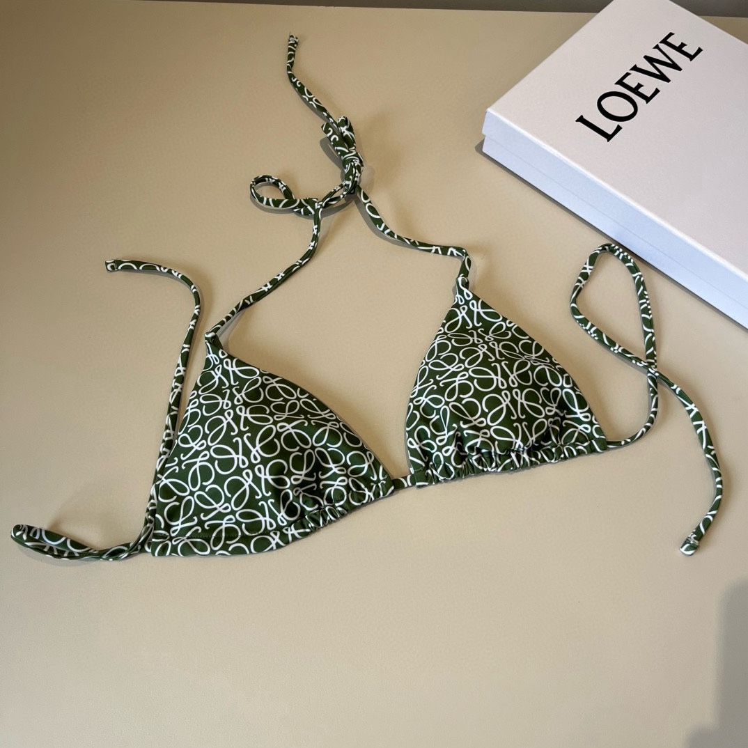🆕
罗意威LOEWE新款比基尼泳衣👙❤️😍🥰适合多种场景的游泳衣🏊‍♀️海边 游泳池 温泉 水上乐园 漂