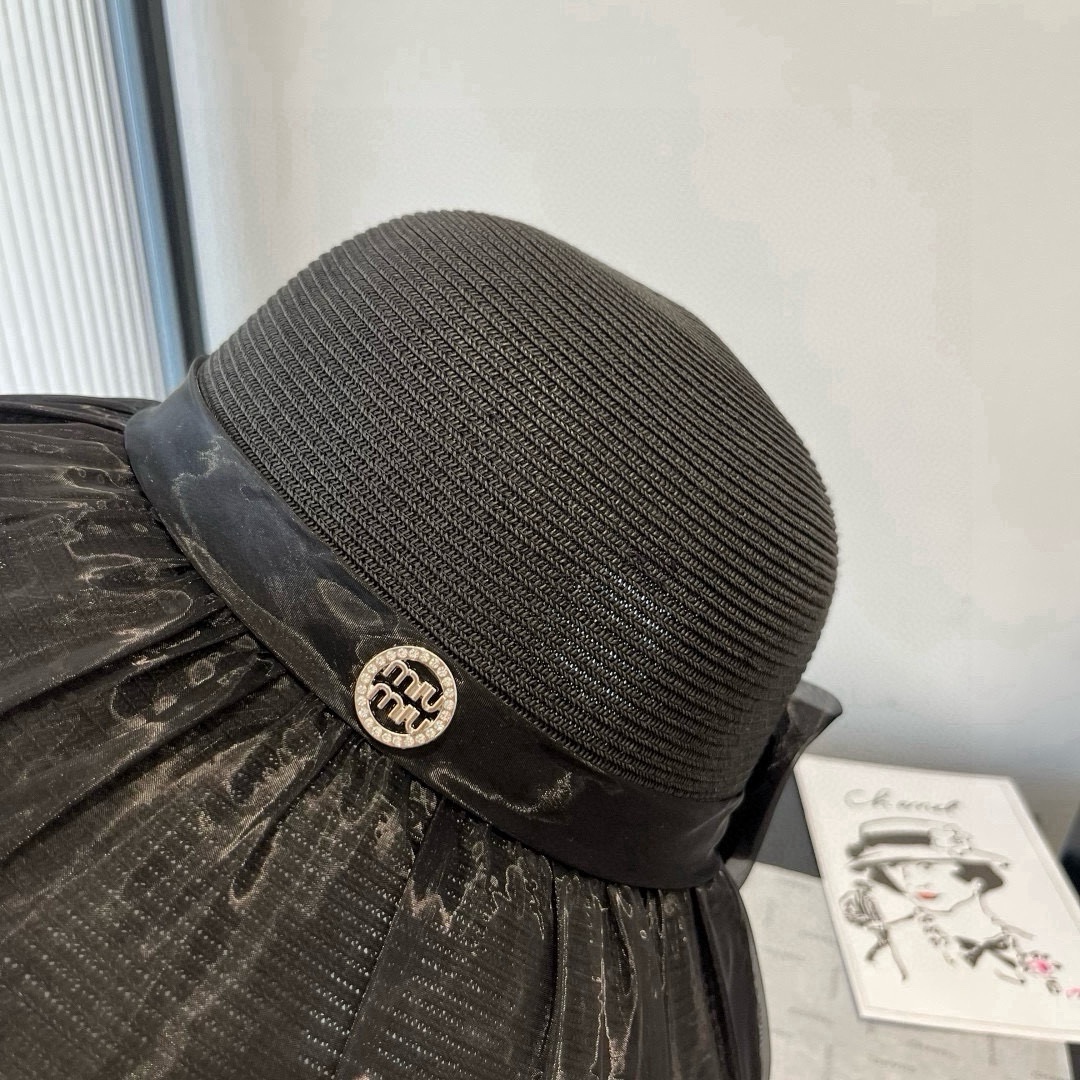 🆕

miumiu缪缪新款蝴蝶结盆帽，高端定制，头围57cm