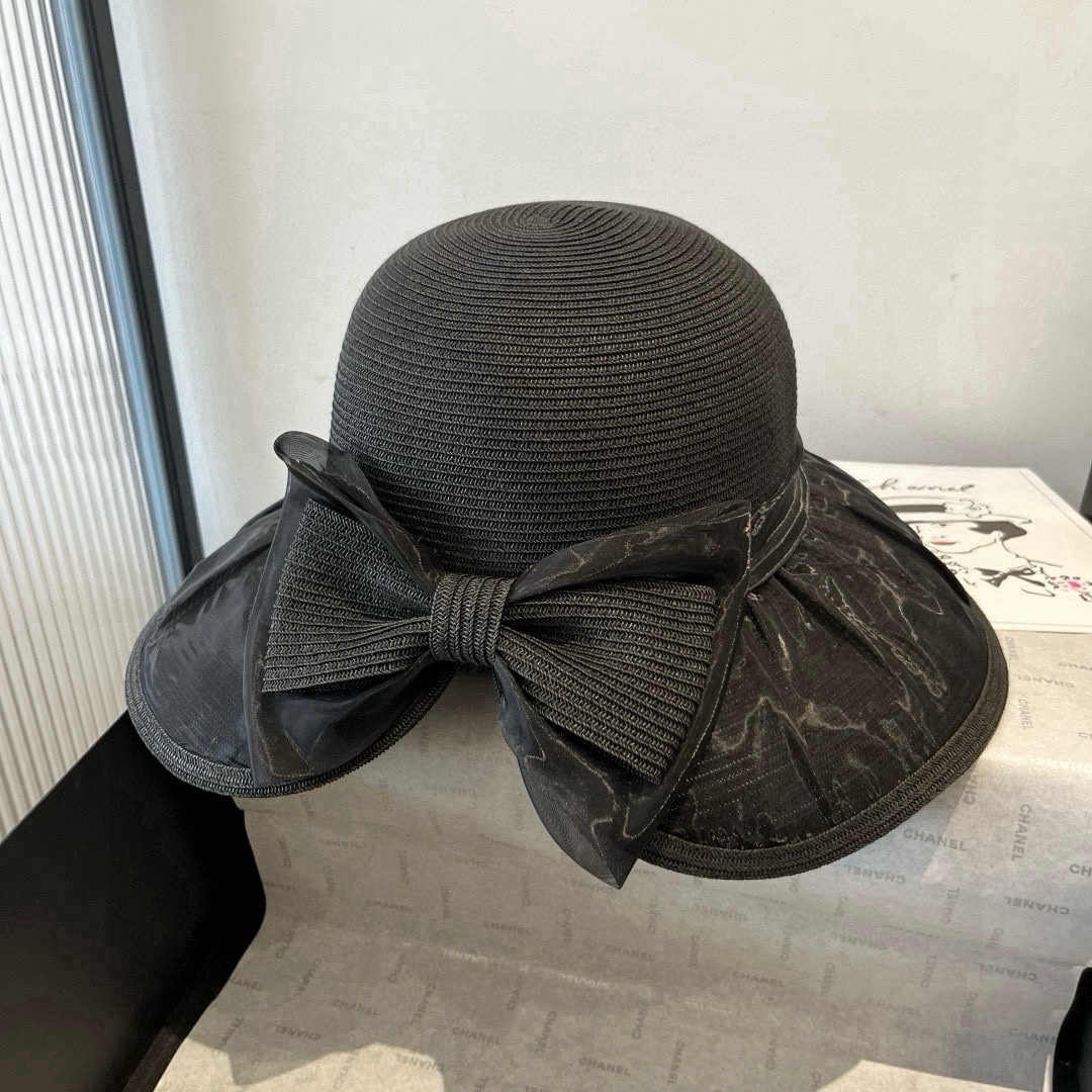 🆕

miumiu缪缪新款蝴蝶结盆帽，高端定制，头围57cm