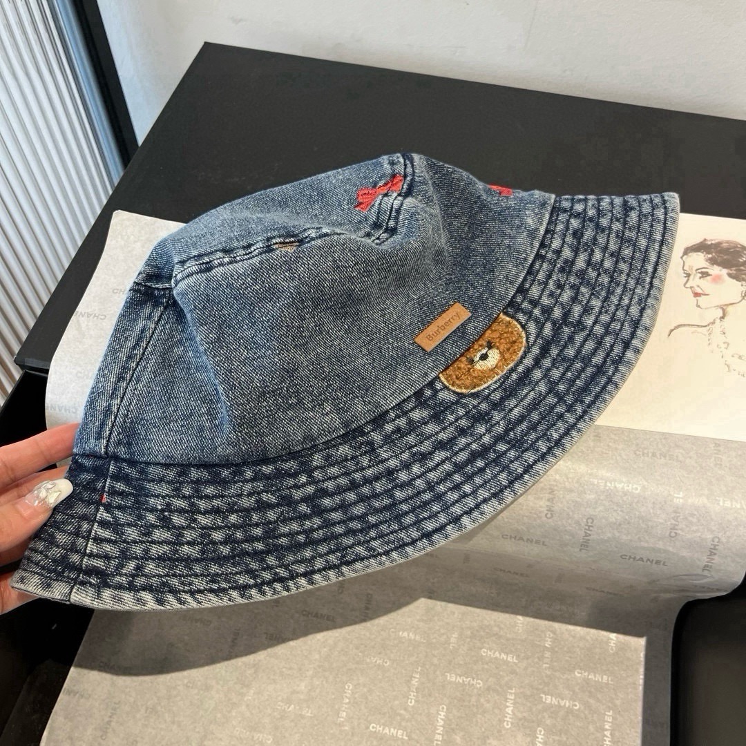 🆕

burberry巴宝莉新款牛仔渔夫帽，头围57cm