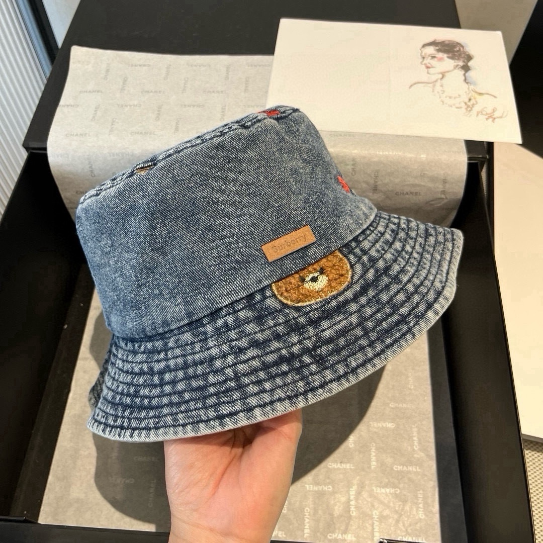 🆕

burberry巴宝莉新款牛仔渔夫帽，头围57cm