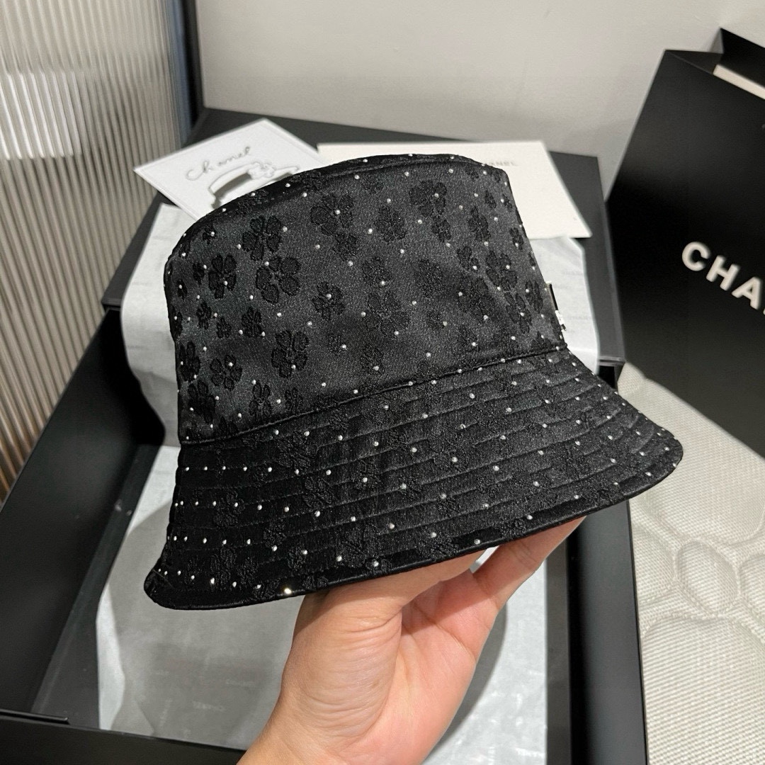 🆕

LV新款渔夫帽，双面设计，头围57cm