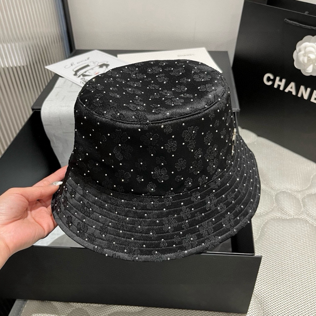 🆕

LV新款渔夫帽，双面设计，头围57cm