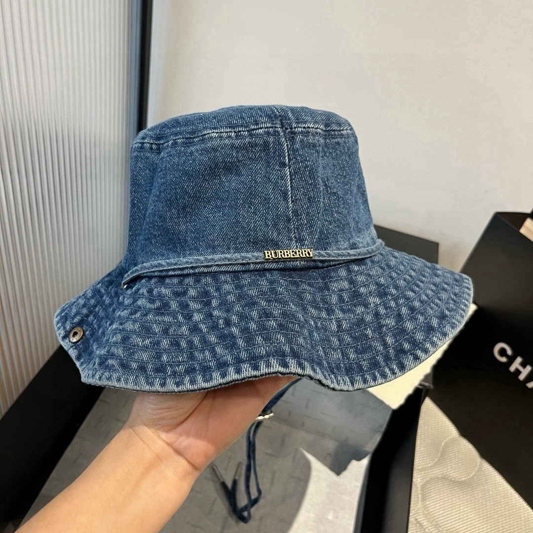 🆕

burberry巴宝莉新款牛仔渔夫帽，头围57cm