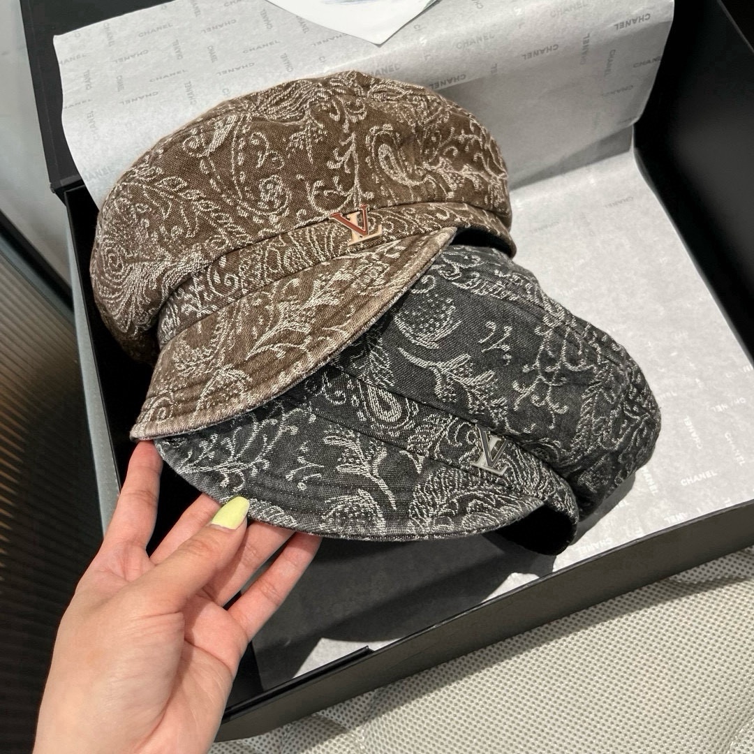 🆕

Lv新款鸭舌军帽，高级定制，头围57cm