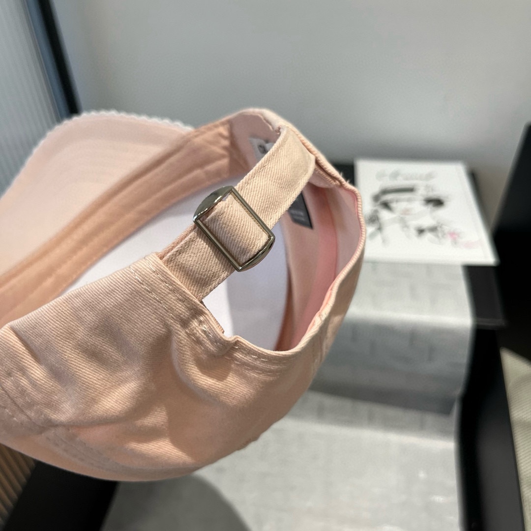 🆕

Chanel香奈儿新款鸭舌帽