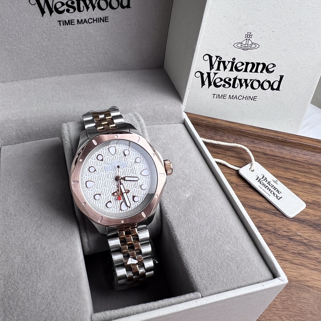 Часы Vivienne Westwood