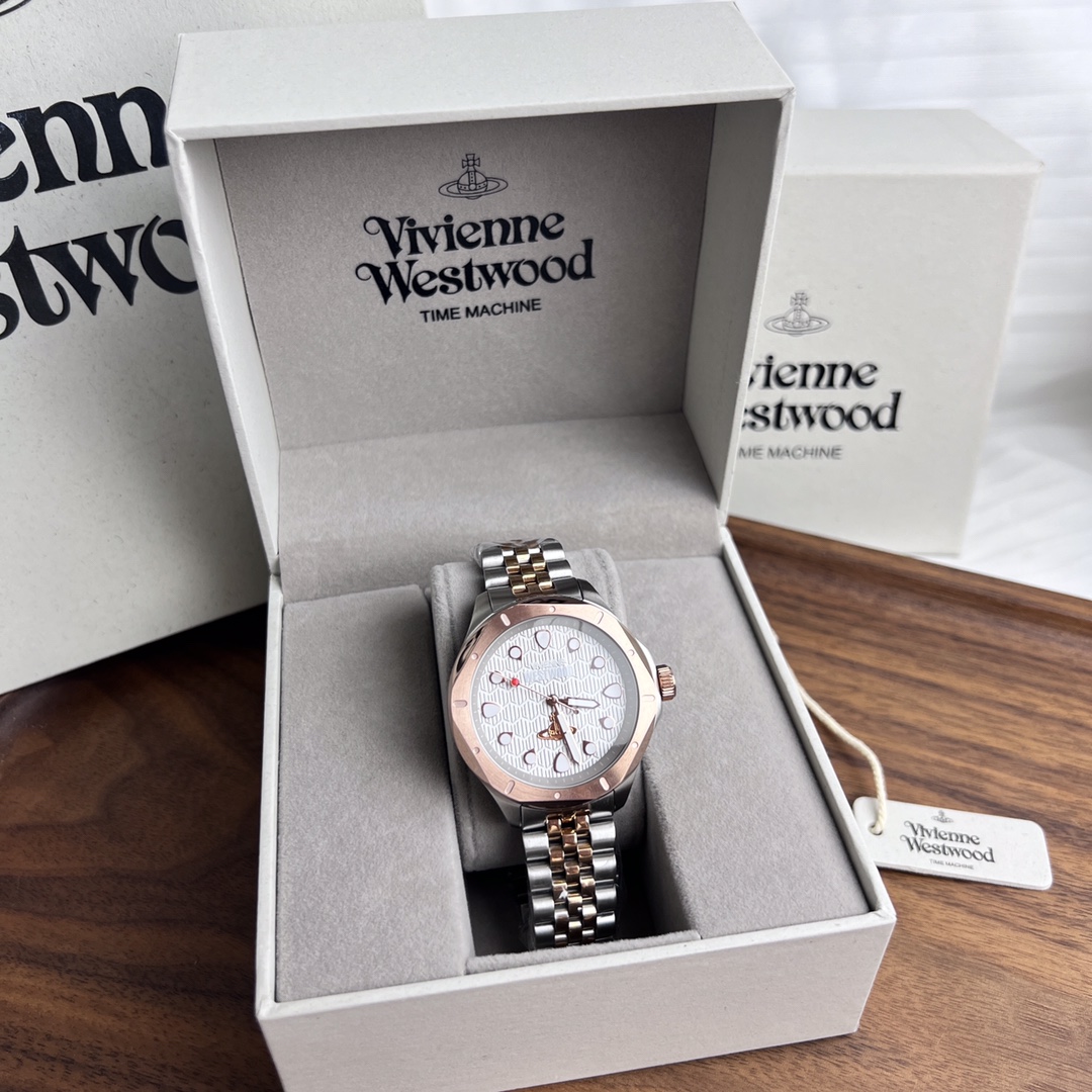 Часы Vivienne Westwood