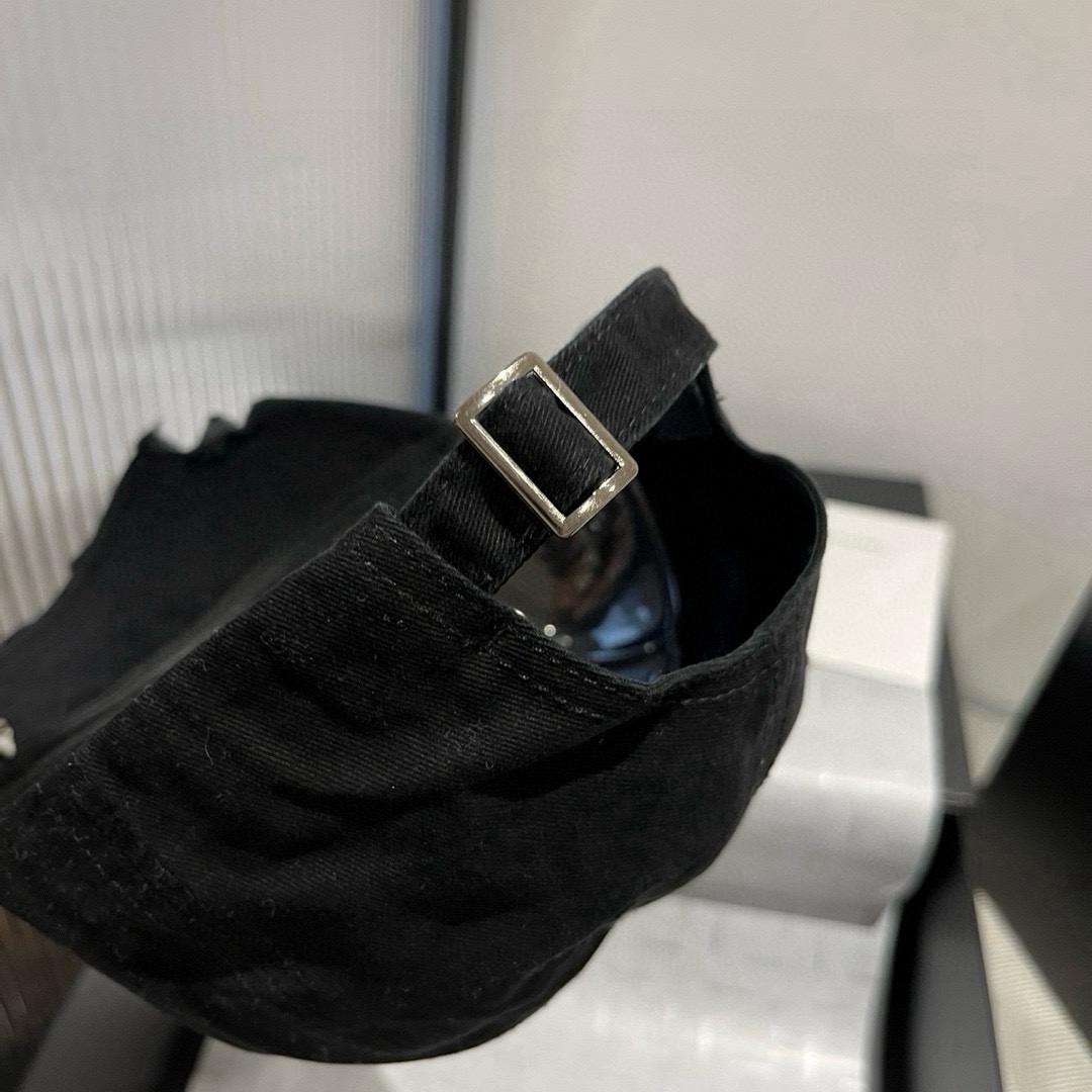 🆕

克罗心2025新款鸭舌帽，男女通用、头围57cm