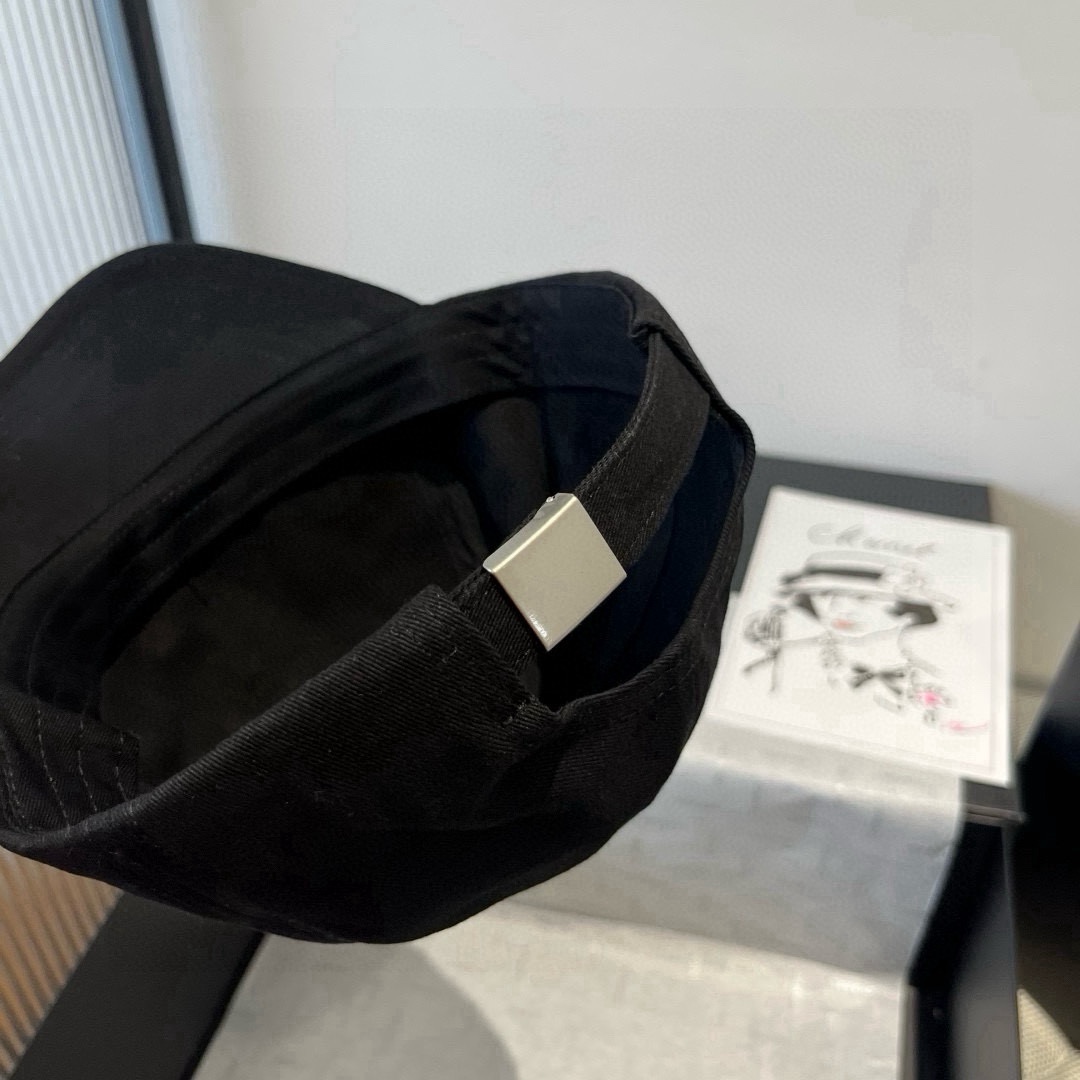 🆕

潮牌鸭舌帽，帆布面料