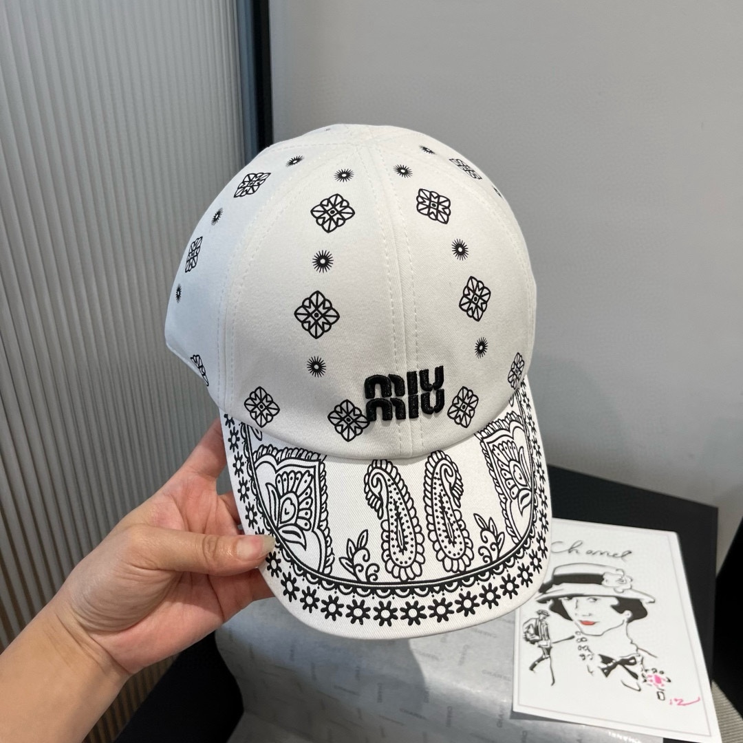 🆕

缪缪新款鸭舌帽，25年专柜新款，头围57cm