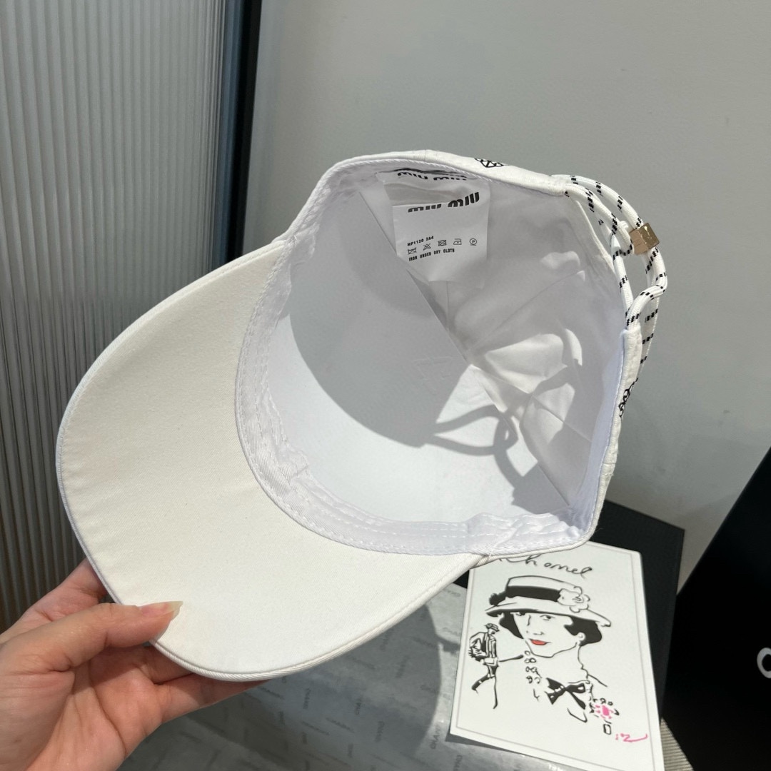 🆕

缪缪新款鸭舌帽，25年专柜新款，头围57cm