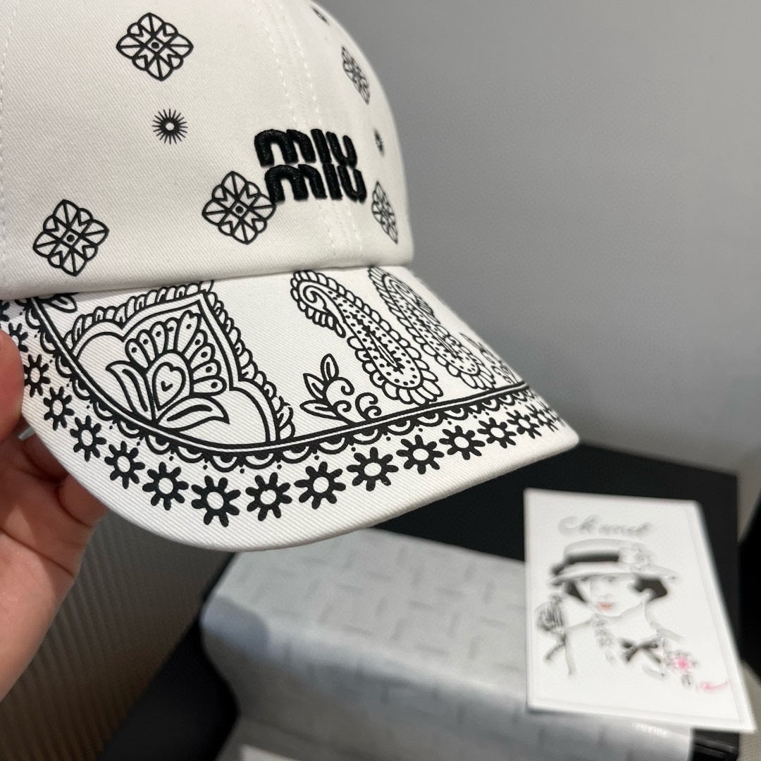 🆕

缪缪新款鸭舌帽，25年专柜新款，头围57cm