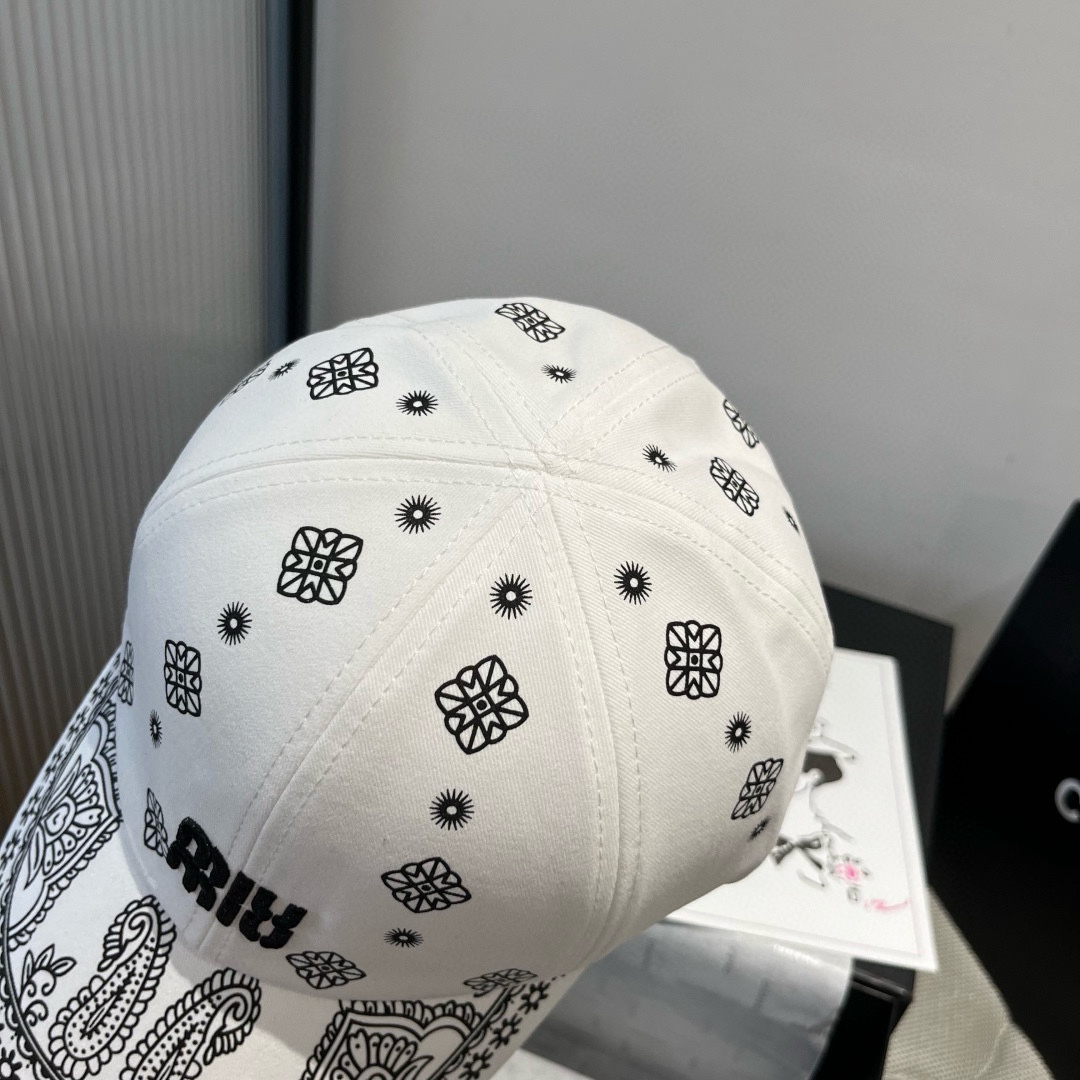 🆕

缪缪新款鸭舌帽，25年专柜新款，头围57cm