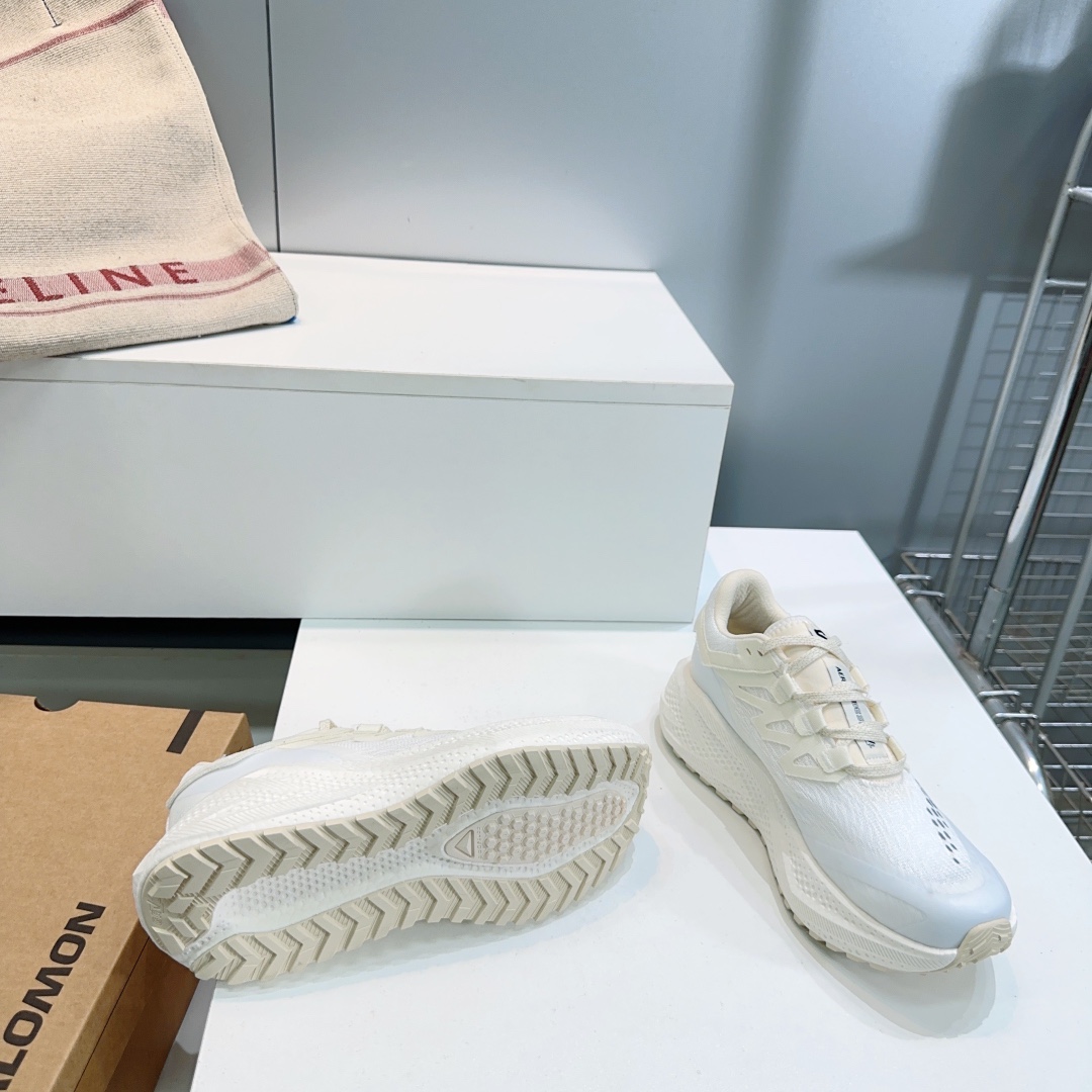 “French Salomon Winter Shoes: High-Quality Couple’s Footwear for Comfort and Style” - 图片 6