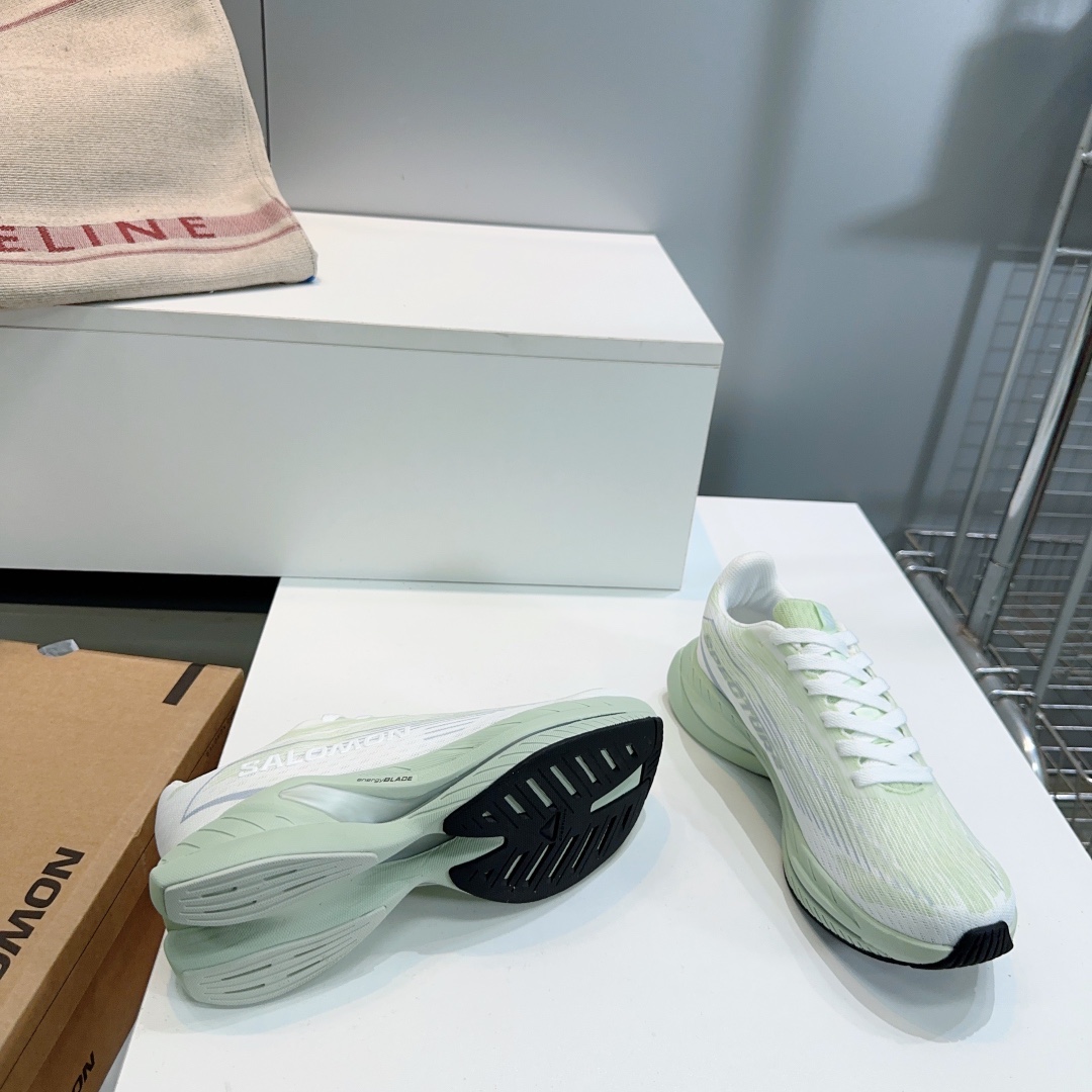“High-Quality Salomon Winter Shoes for Comfort and Style: French Brand Collection” - 图片 8