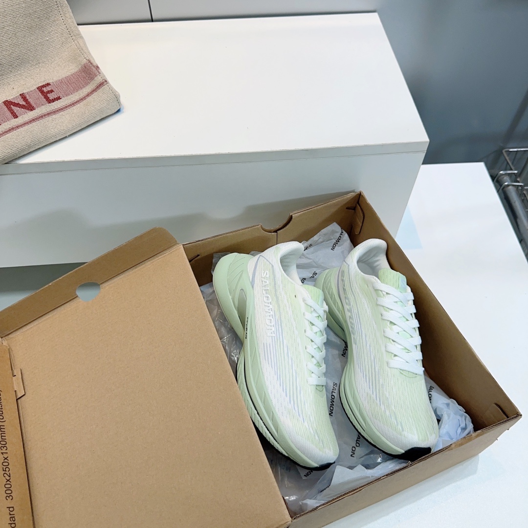 “High-Quality Salomon Winter Shoes for Comfort and Style: French Brand Collection” - 图片 3