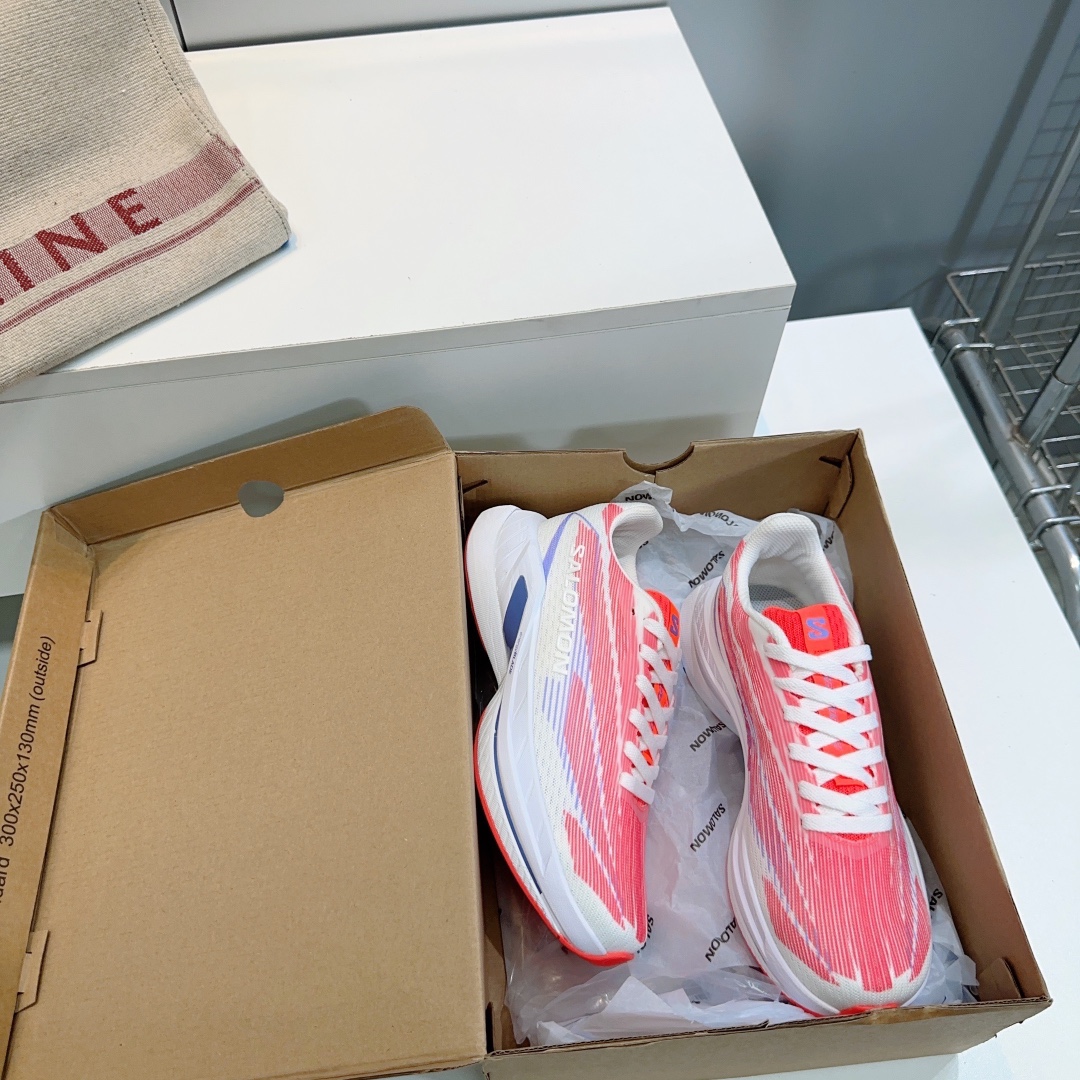 “High-Quality Salomon Winter Pine Cakes and Sandals: French Brand Fashion for Comfort and Style” - 图片 7