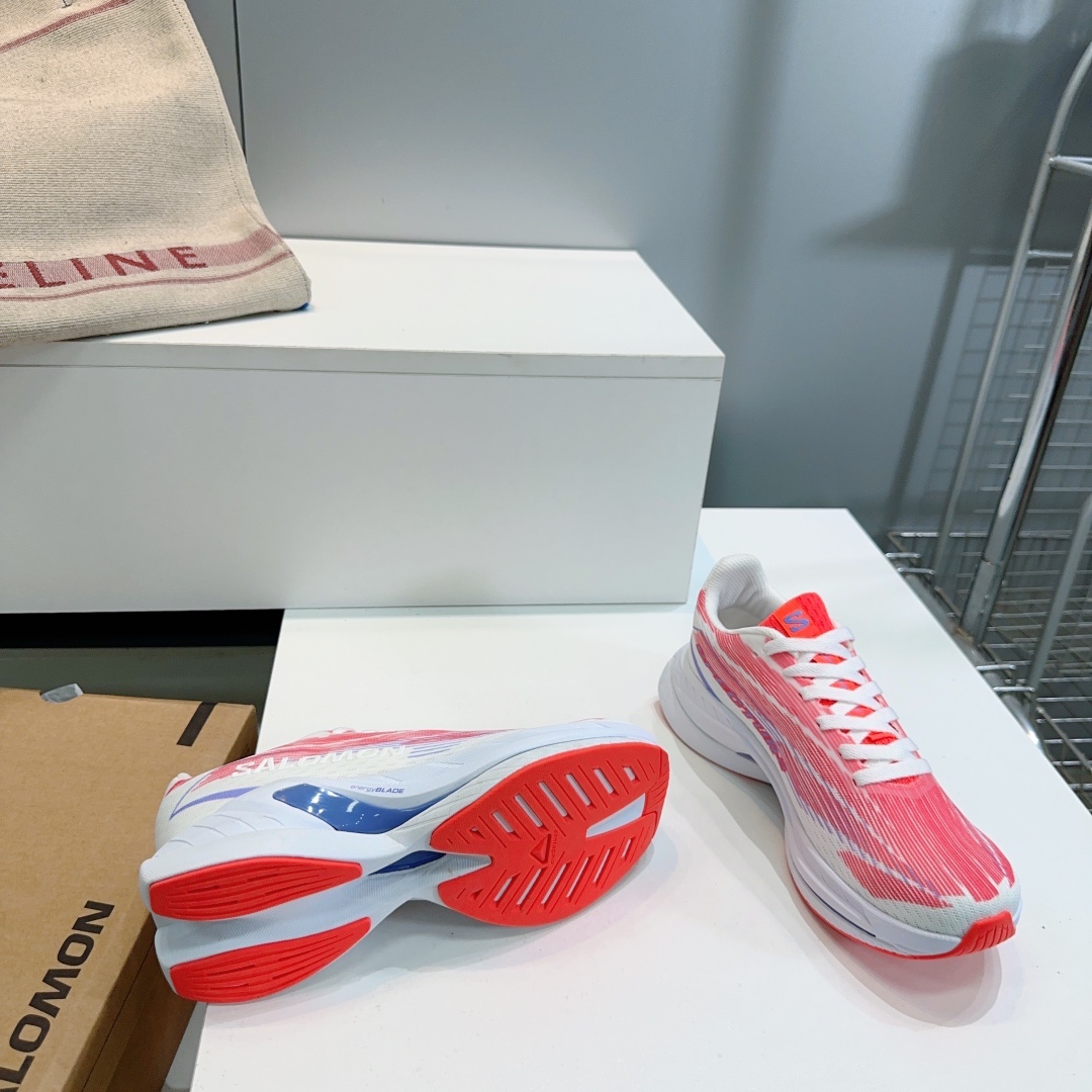 “High-Quality Salomon Winter Pine Cakes and Sandals: French Brand Fashion for Comfort and Style” - 图片 5