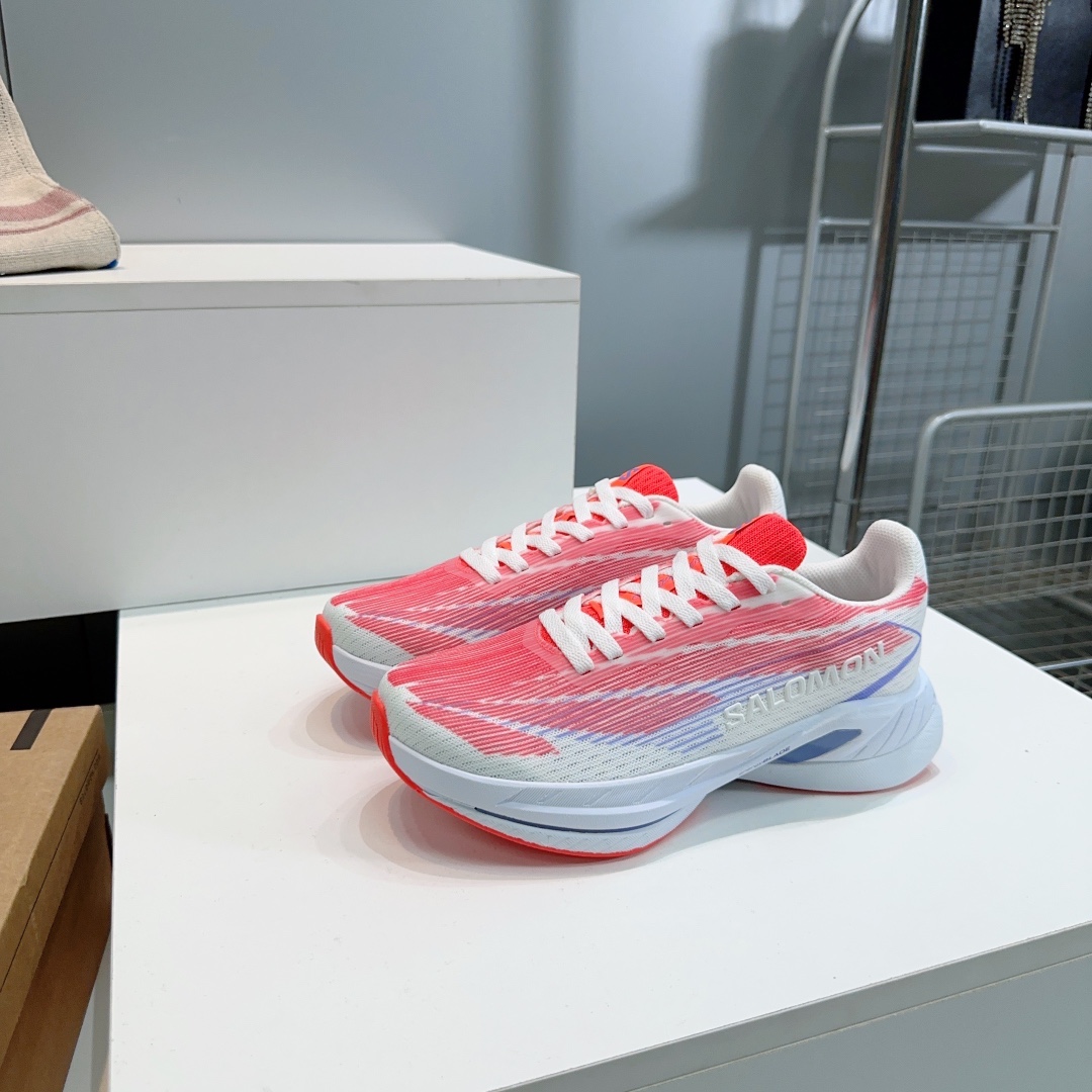 “High-Quality Salomon Winter Pine Cakes and Sandals: French Brand Fashion for Comfort and Style” - 图片 9