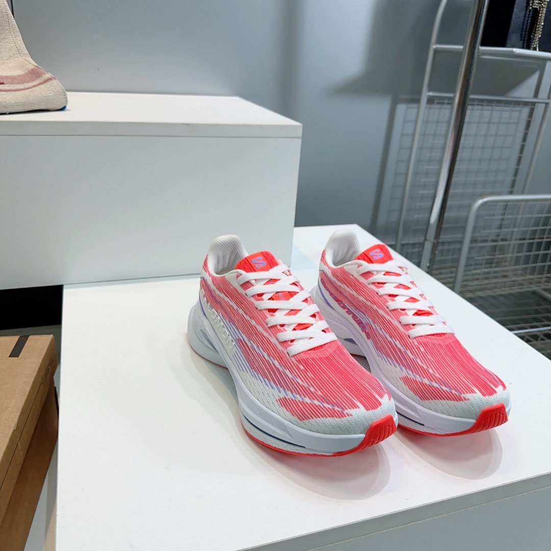 “High-Quality Salomon Winter Pine Cakes and Sandals: French Brand Fashion for Comfort and Style” - 图片 4