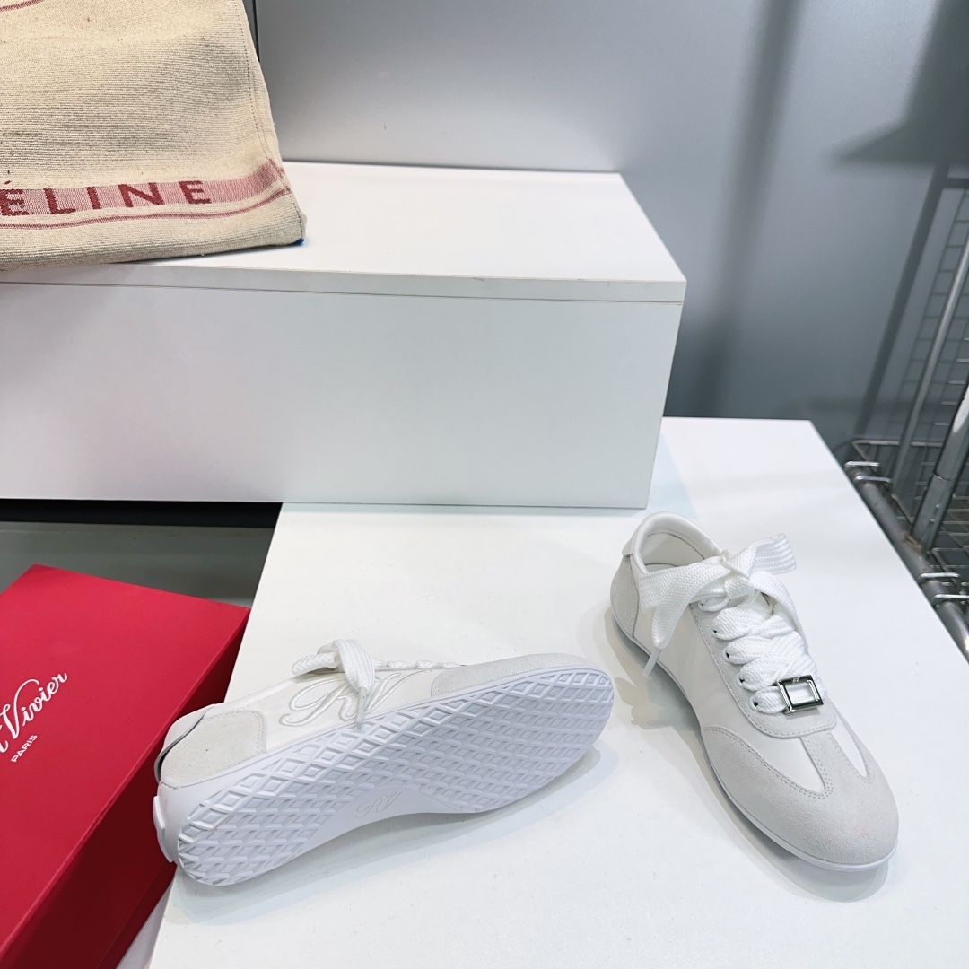 “Roger Vivier 25 Autumn Winter RV Ms. Sports Recreational Shoes with Embroidery – High Quality Factory Design” - 图片 5