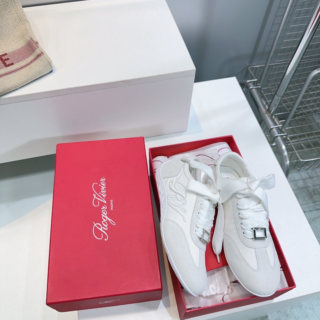 “Roger Vivier 25 Autumn Winter RV Ms. Sports Recreational Shoes with Embroidery – High Quality Factory Design” - 图片 7
