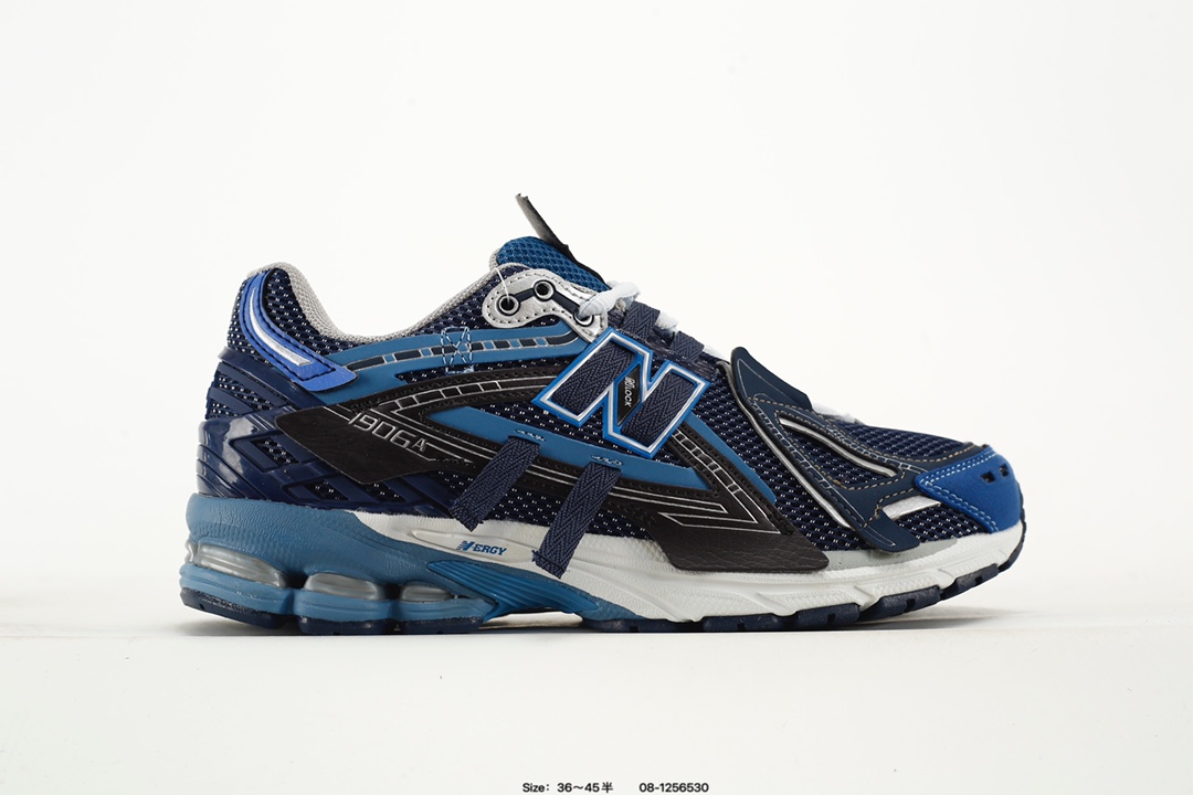 💰150
✅New Balance M1906R 复古单品
近两年来,要说人气最高的球鞋品牌相信 New Balance 一定是其中之一。无论是重磅联名,还是亮眼配色,都有着超高的人气,市价也一度居高不下。全新的 New Balance 1906R 实力上线。整体视觉效果饱含科技感。鞋身以大面积网眼材质包裹,搭配上皮革补强,既保证了透气性,又有着不错的质感。搭载这 N-ERGY 缓震科技和厚实的 Ortholite 鞋垫,保证了 New Balance 一如既往的舒适
货号:U1906AA
Size:36 37 37.5 38 38.5 39.5 40 40.5 41.5 42 42.5 43 44 45
编码:08-1256530